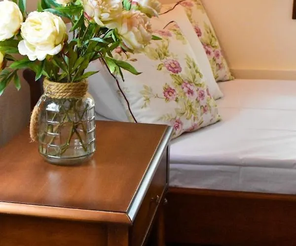 Selena Guest House